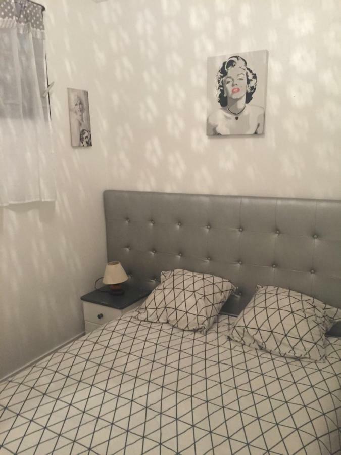 Appartement 1 Chambre, Dieppe Centre Draps Non Inclus المظهر الخارجي الصورة